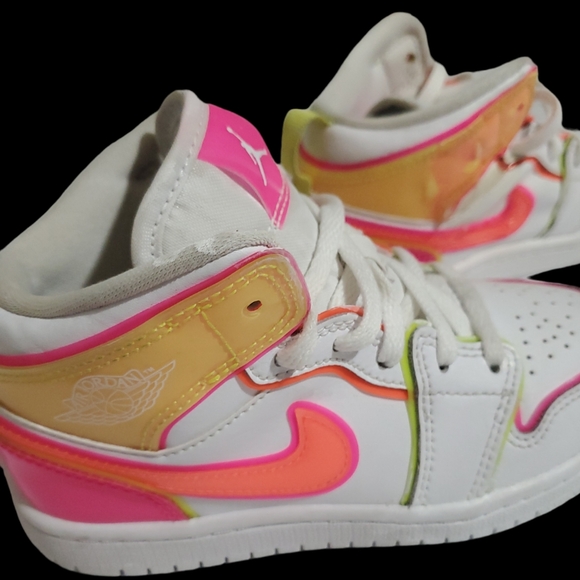 SOLD - Picture 4 of 9